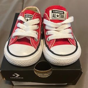 Red converse - Baby